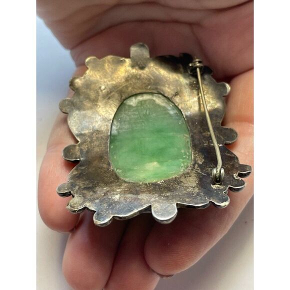 Vintage Silver Carved Green Stone Face Mask Brooch Pin - Picture 8 of 13